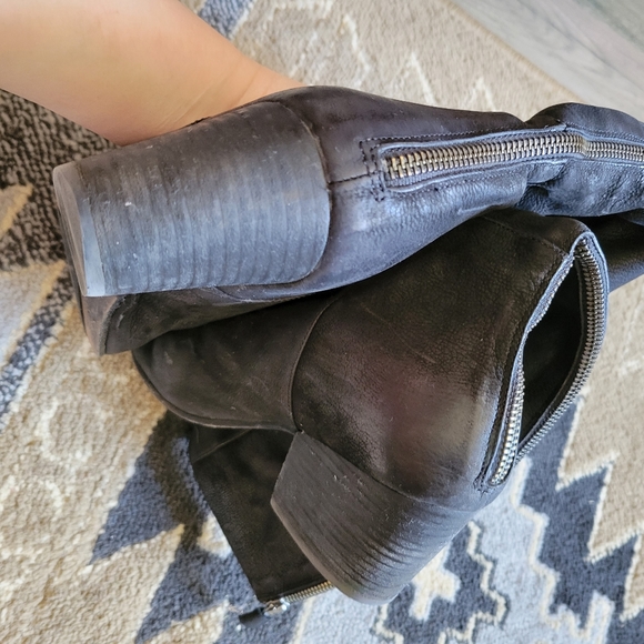 Eileen Fisher Black Leather Heeled Tall Boots - Picture 5 of 12